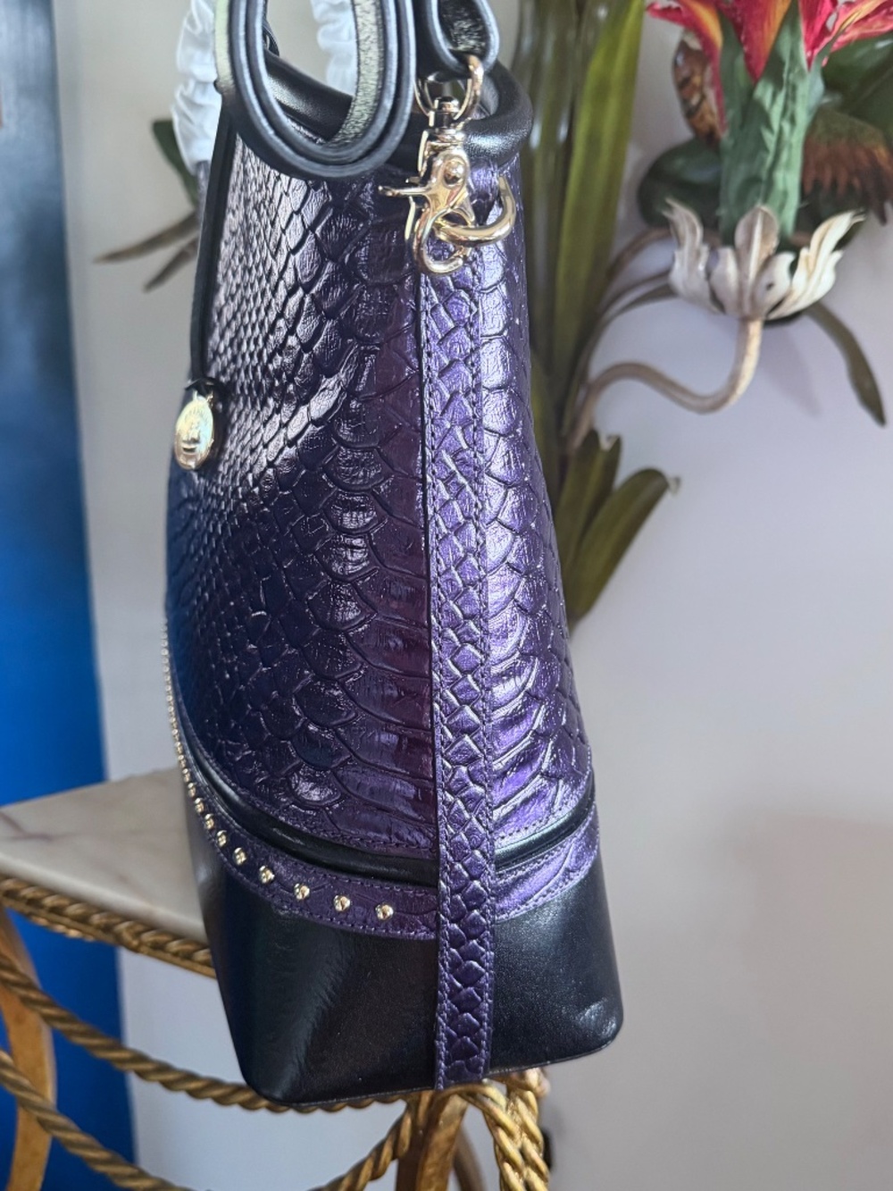 💜🤩 NWT Brahmin Ultraviolet Altair Elaine Handbag Purple Black Snake Studs 🤩💜 - Picture 10 of 16